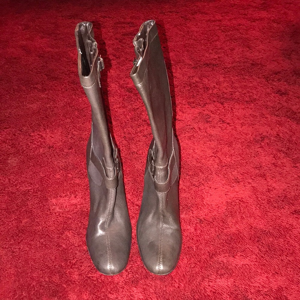 Brown boots